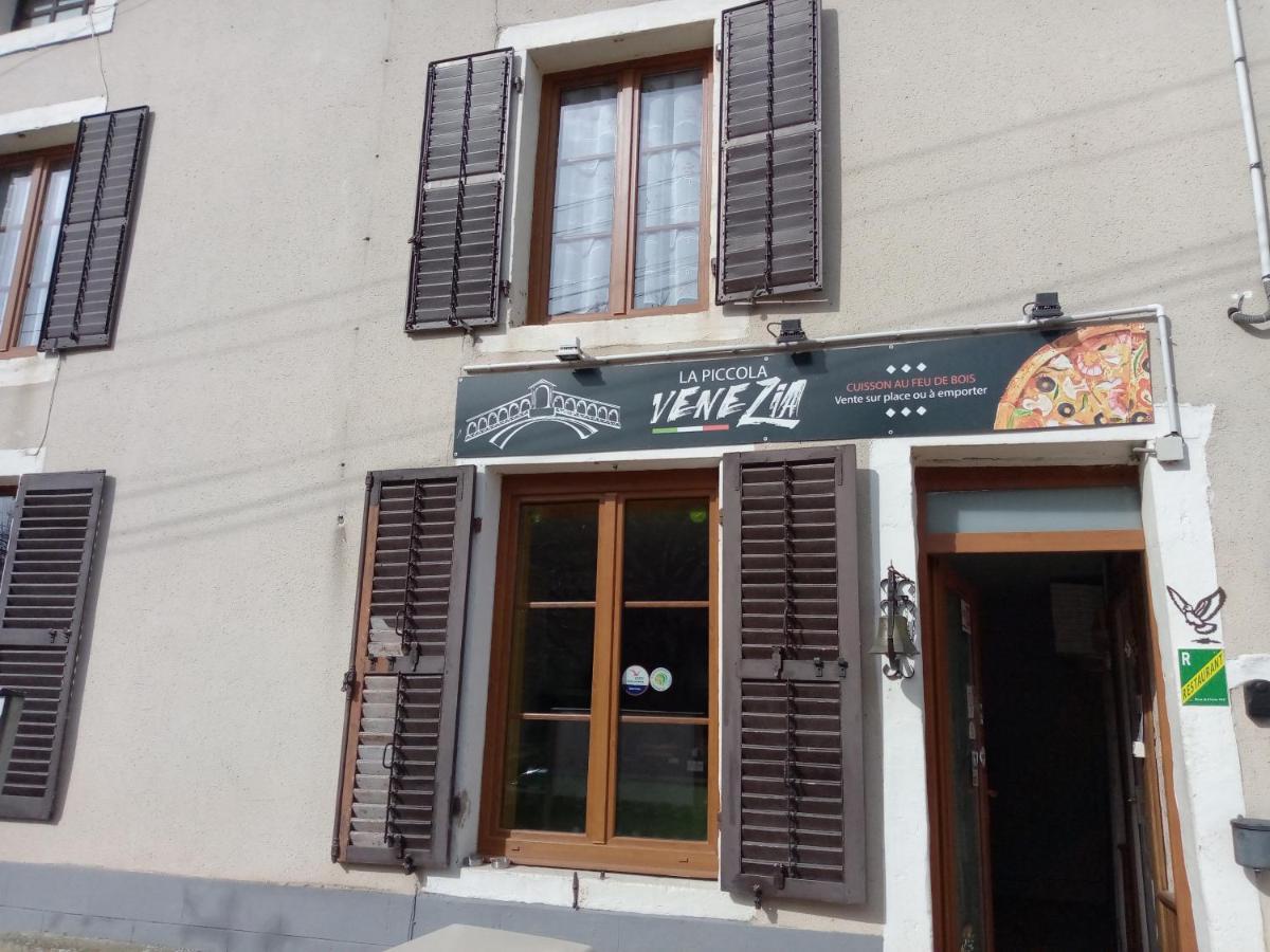 Bed and Breakfast Jonquille Chic La Piccola Venezia Vrécourt Zewnętrze zdjęcie